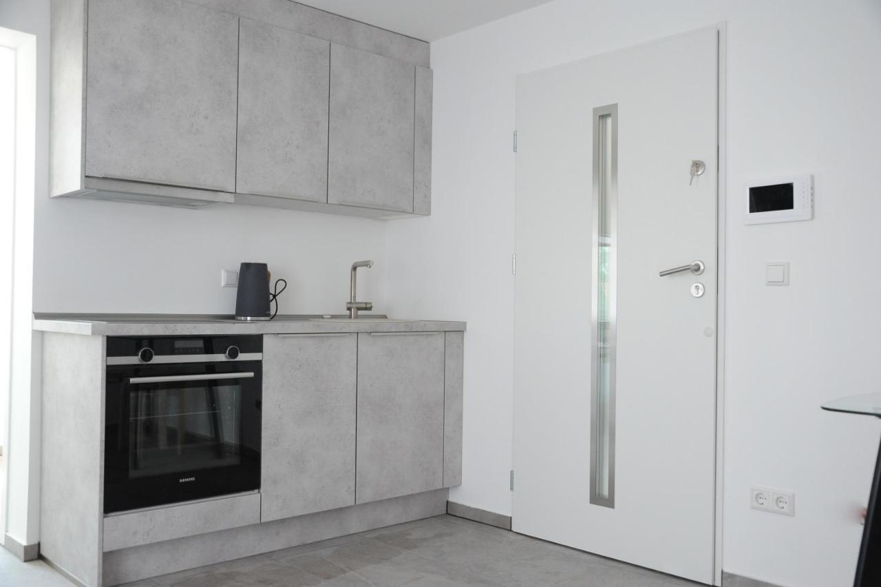 Kleine Studio-Wohnung, Kontaktloser Check-In Meckenbeuren Exterior photo